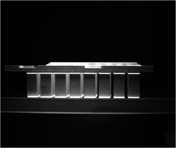 散熱片視覺檢測方案 散熱片機(jī)器視覺技術(shù)檢測方案